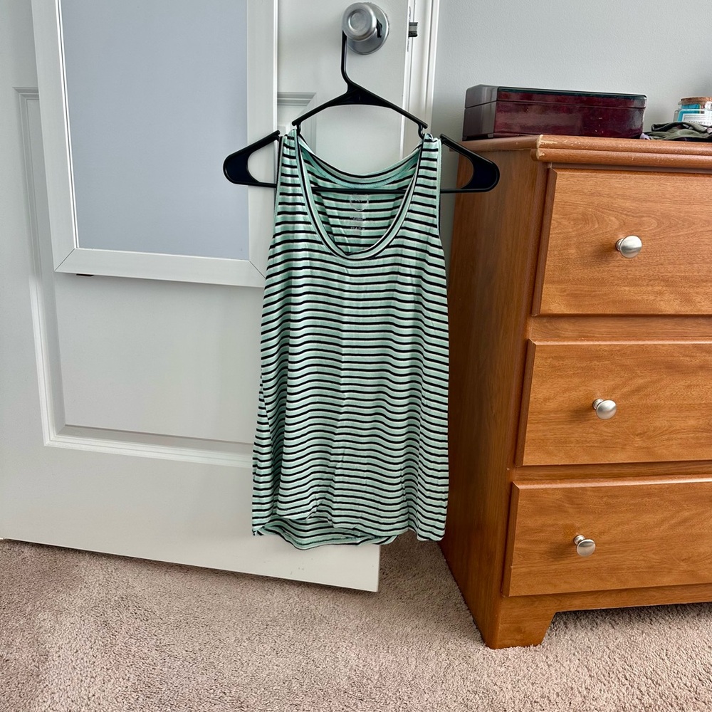 Small Maurice’s tank top